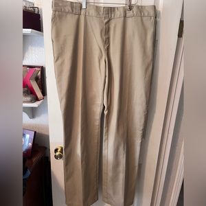 Dickies 744 Khakis